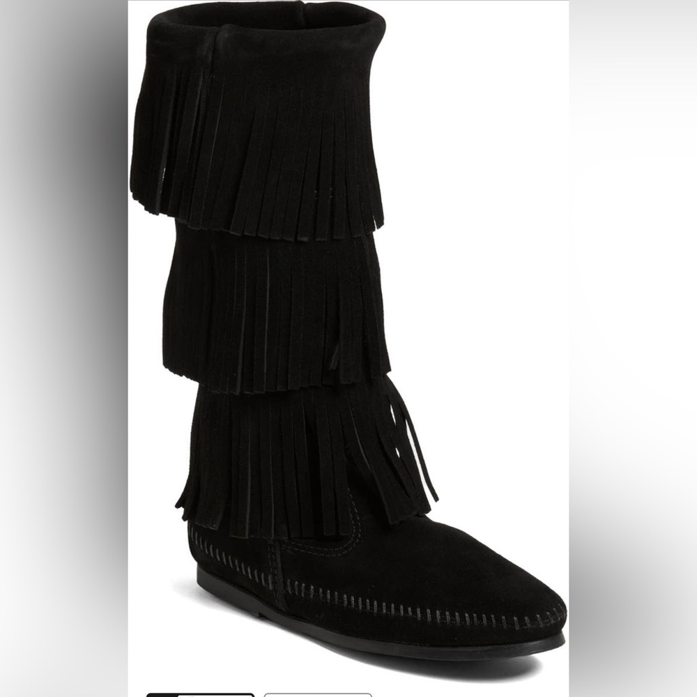 Minnetonka 3 layer fringe boot. Never worn size 7, runs slightly small